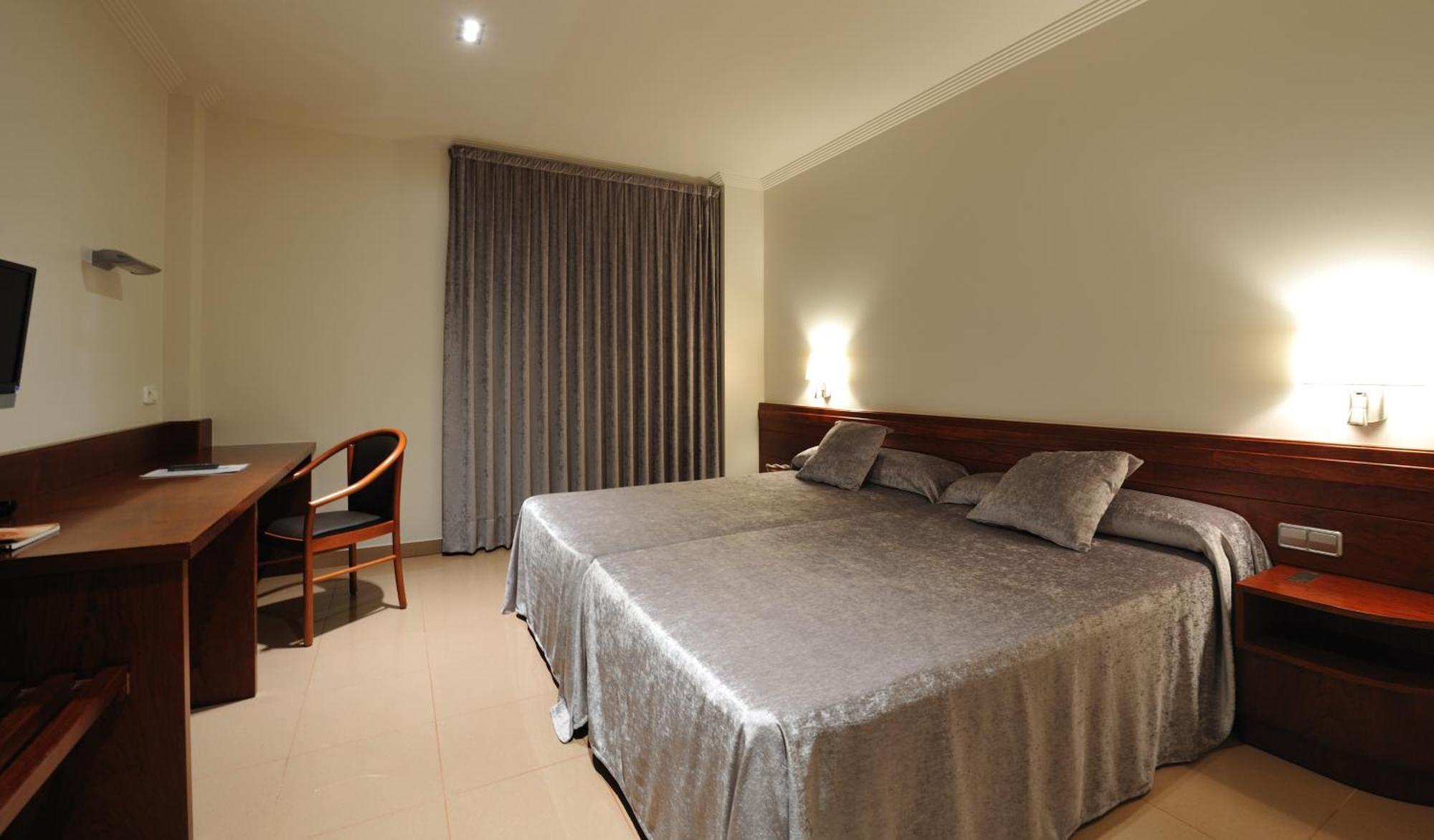 Hotel Els Noguers مانريسا المظهر الخارجي الصورة