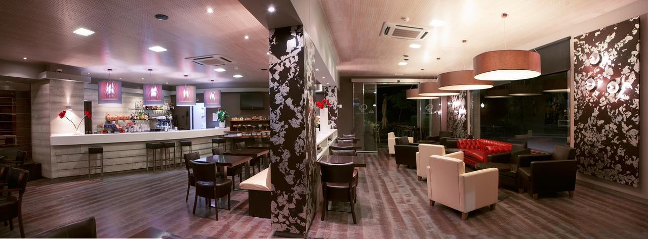 Hotel Els Noguers مانريسا المظهر الخارجي الصورة
