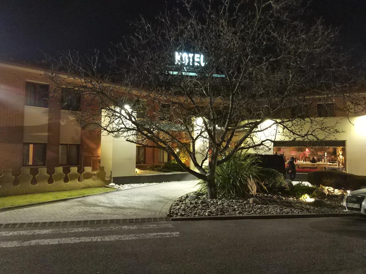 Hotel Els Noguers مانريسا المظهر الخارجي الصورة