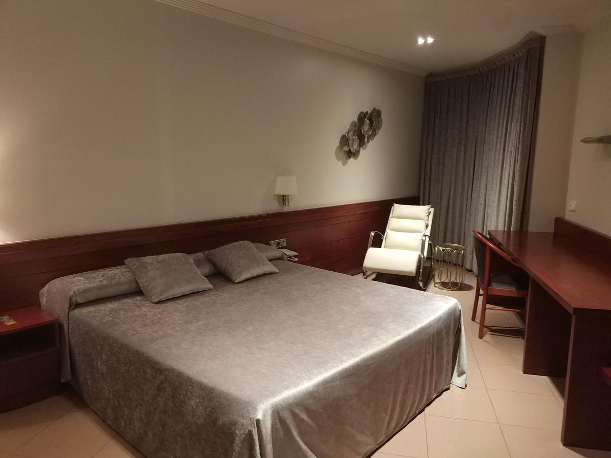 Hotel Els Noguers مانريسا المظهر الخارجي الصورة